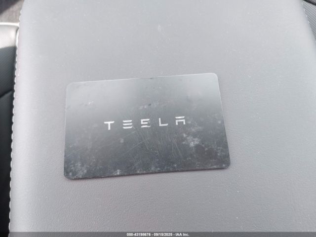 2026 TESLA MODEL Y 7SAYGDEE6TF360599 Photo 10