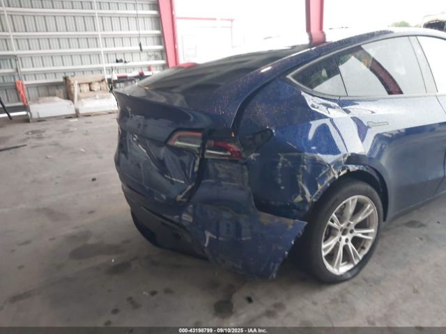 2024 TESLA MODEL Y 7SAYGDEE3RA268033 Photo 5