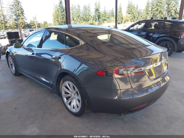 2016 TESLA MODEL S 5YJSA1E12GF160941 Photo 2