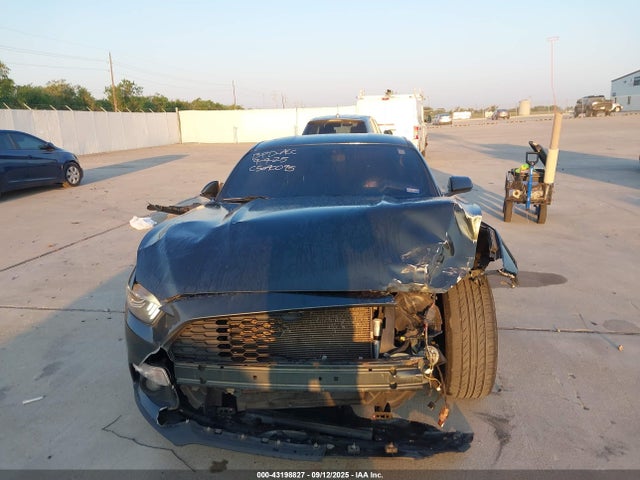 Ford Mustang V6 2016 1FA6P8AM5G5210084 Image 29