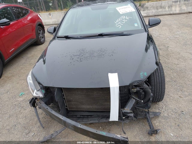 KMHD84LF2HU067250 Hyundai Elantra