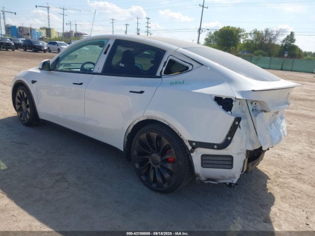 2022 TESLA MODEL Y 7SAYGDEF4NF452094 Photo 2