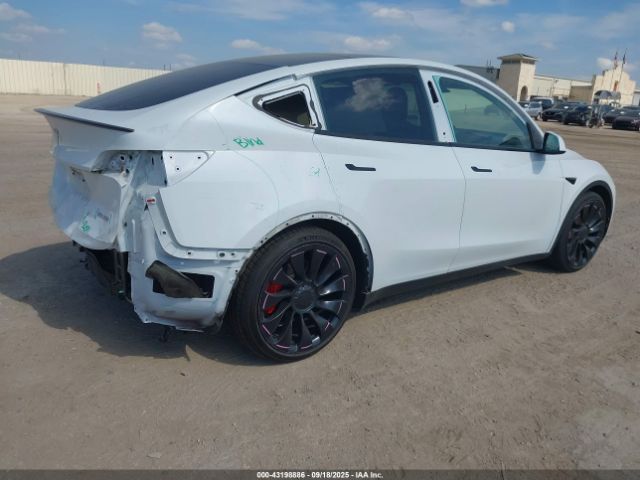 2022 TESLA MODEL Y 7SAYGDEF4NF452094 Photo 3