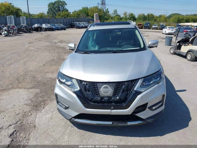Nissan Rogue 2017 5N1AT2MV0HC753627 Image 13