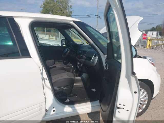 2015 FIAT 500L ZFBCFABH5FZ031305 Photo 4