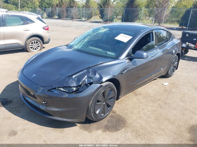 2024 TESLA MODEL 3 5YJ3E1EAXRF872125 Photo 1
