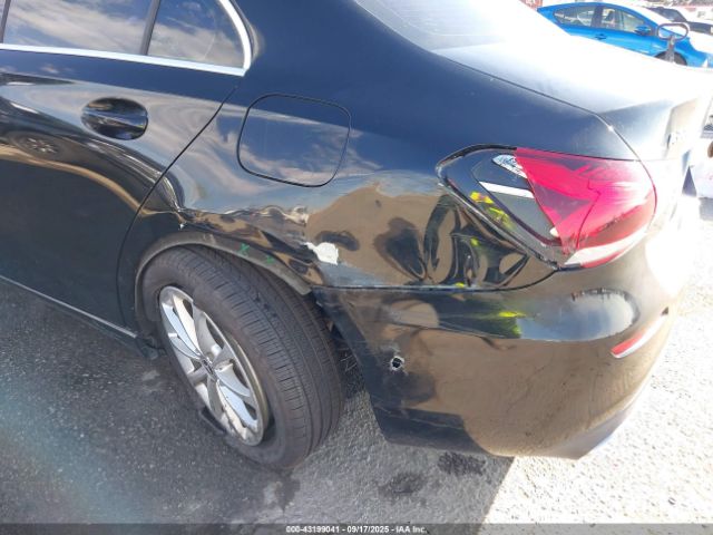 2019 MERCEDES-BENZ A 220 WDD3G4EB7KW017295 Photo 5