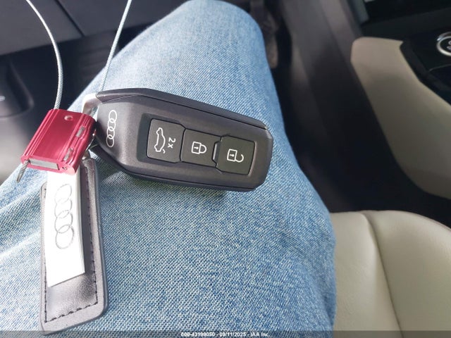 2025 AUDI Q6 E-TRON WA134BGF2SA039560 Photo 10