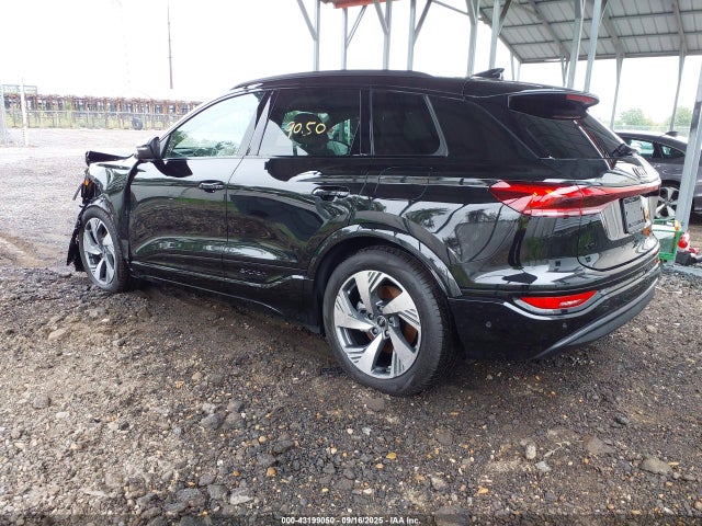 2025 AUDI Q6 E-TRON WA134BGF2SA039560 Photo 2