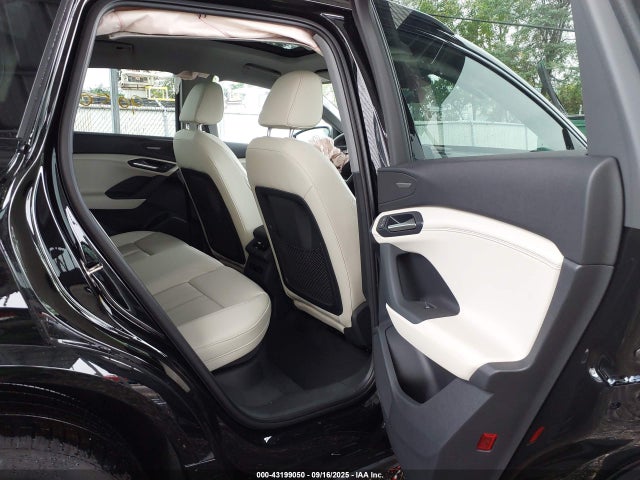 2025 AUDI Q6 E-TRON WA134BGF2SA039560 Photo 7