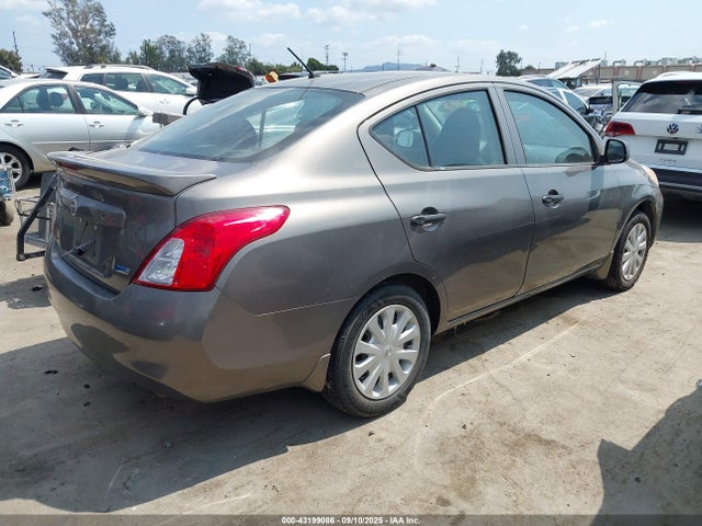 3N1CN7AP8EL811187 Nissan Versa