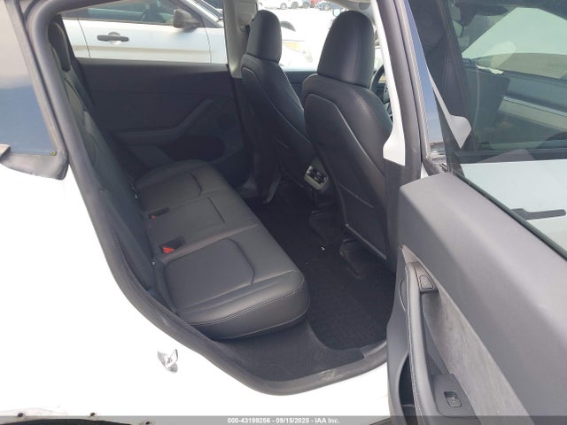 2024 TESLA MODEL Y 7SAYGDEE3RA251359 Photo 7
