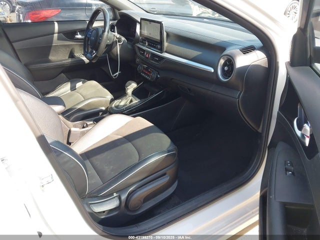 2023 KIA FORTE 3KPF54AD4PE547844 Photo 4