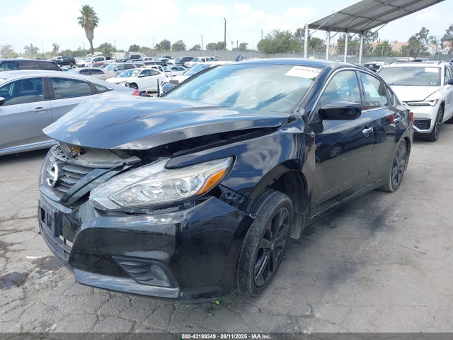 1N4AL3AP4JC470823 Nissan 2018