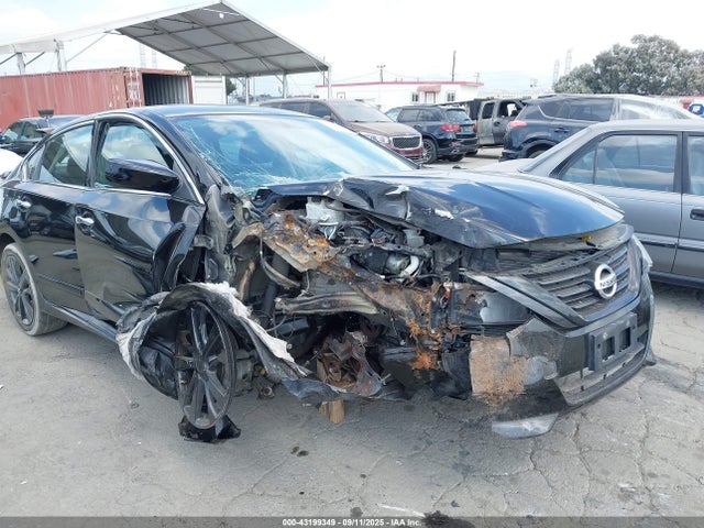 1N4AL3AP4JC470823 Nissan 2018