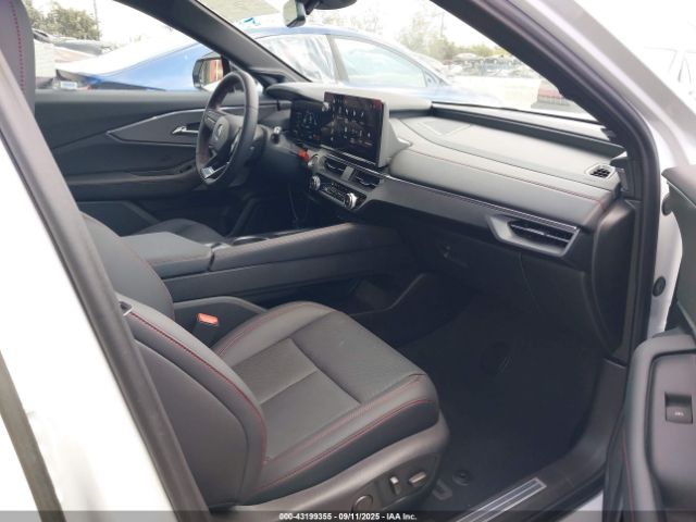 2024 ACURA ZDX 4W5KHNRL4RZ518345 Photo 4