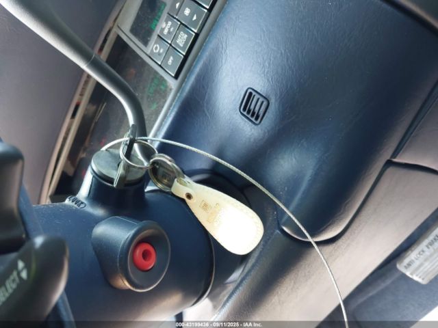 1996 CADILLAC DEVILLE 1G6KD52Y5TU273187 Photo 10