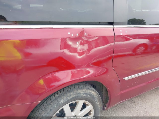 2C4RC1BG4ER131508 Chrysler Town and Country