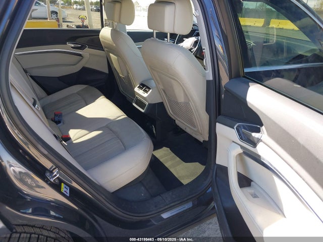 2019 AUDI E-TRON WA1LAAGE4KB009805 Photo 7