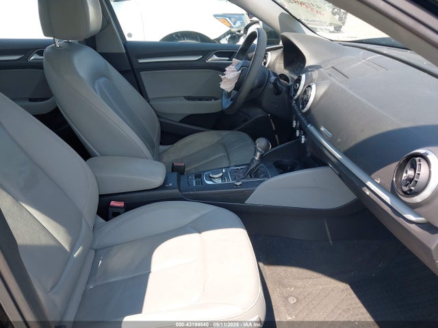 2017 AUDI A3 WAUAUGFF4H1041652 Photo 4
