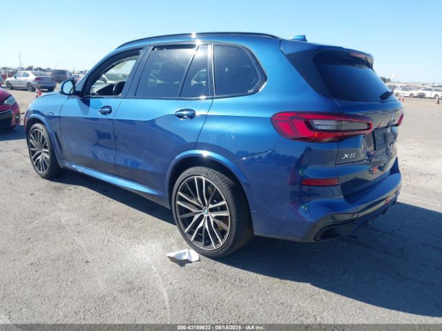 2020 BMW X5 5UXCR6C03LLL74881 Photo 2