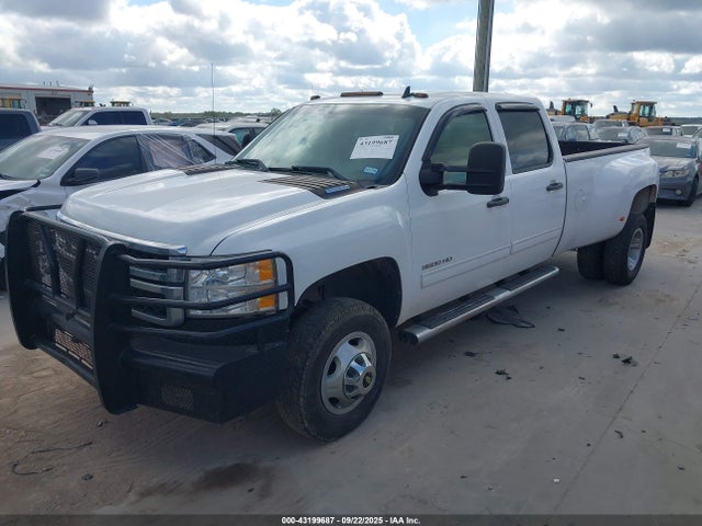 2011 Chevrolet Silverado 3500hd Lt მანქანა იყიდება აუქციონზე, vin: 1GC4K0C84BF145927, აუქციონის ნომერი: 43199687