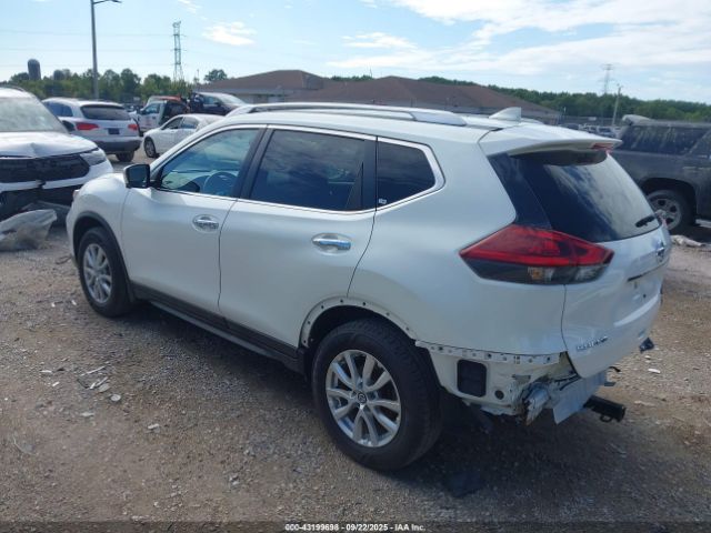 2018 NISSAN ROGUE KNMAT2MV5JP558786 Photo 2