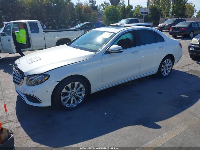 Mercedes-Benz m274 2017 WDDZF4JB3HA284877 Image 2