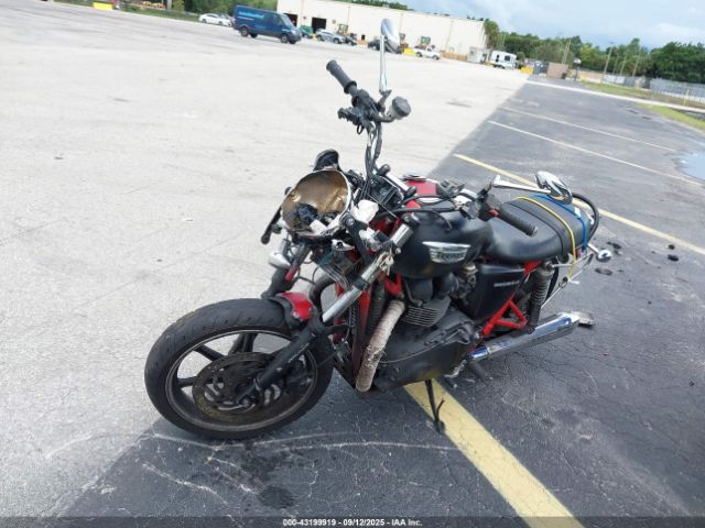 2013 TRIUMPH MOTORCYCLE BONNEVILLE SMT900K18DT590760 Photo 1