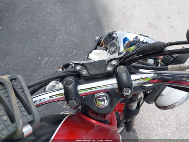 2013 TRIUMPH MOTORCYCLE BONNEVILLE SMT900K18DT590760 Photo 6