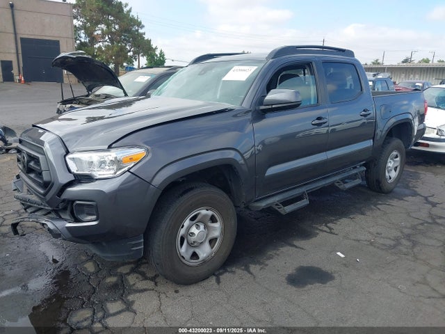 3TYAX5GNXPT076710 Toyota 2tr-fe