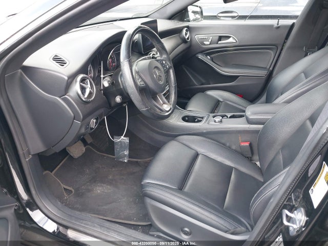 WDDSJ4EB2KN747196 Mercedes-Benz m270
