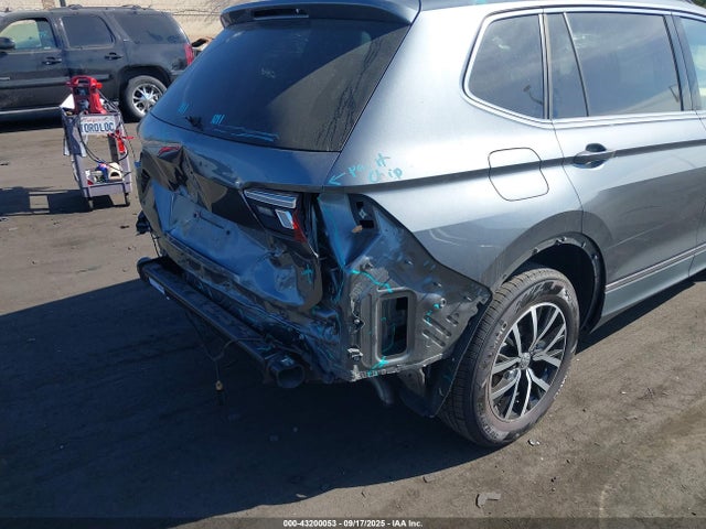 3VV2B7AX3MM059412 Volkswagen Tiguan