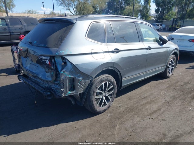 3VV2B7AX3MM059412 Volkswagen Tiguan