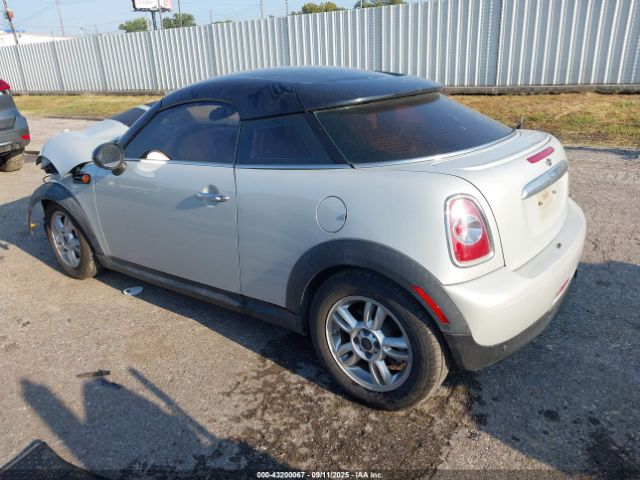 2012 MINI COOPER WMWSX1C51CT164097 Photo 2