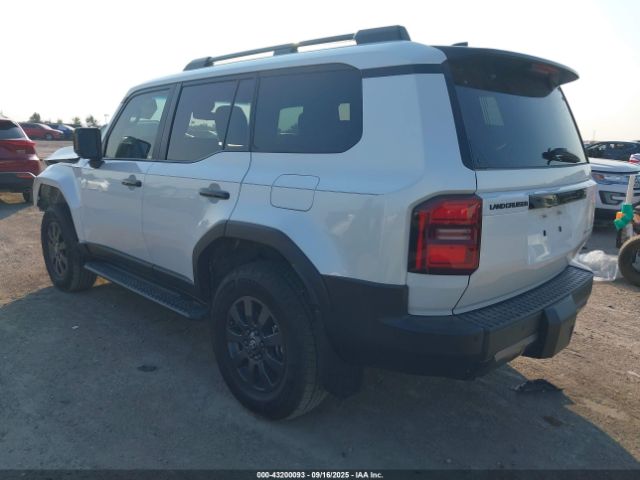 2024 TOYOTA LAND CRUISER JTEABFAJ4R5008008 Photo 2