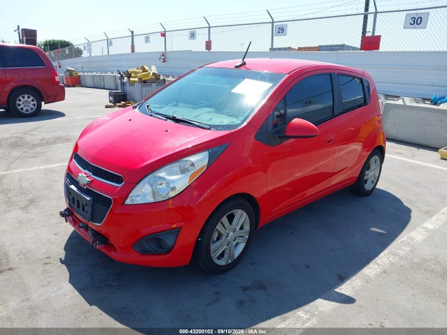 Chevrolet ll0 2014 KL8CC6S94EC539349 Image 2