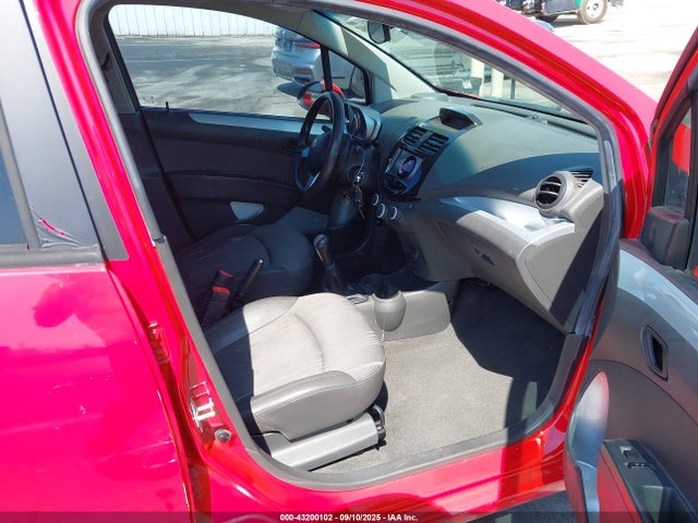 Chevrolet ll0 2014 KL8CC6S94EC539349 Image 5