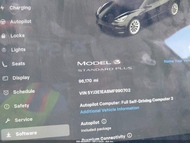 5YJ3E1EA8MF990702 Tesla 2021