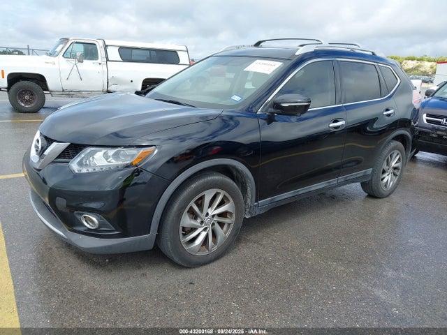 Nissan Rogue 2015 5N1AT2MT7FC781226 Image 2