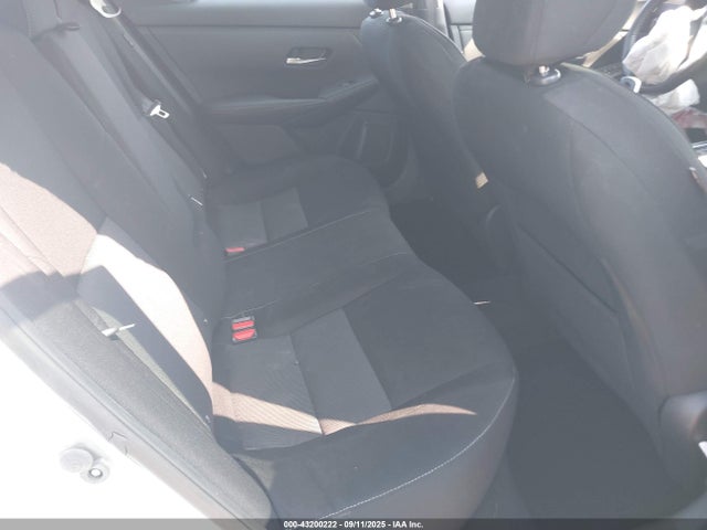 3N1AB8CV1MY329650 Nissan Sentra