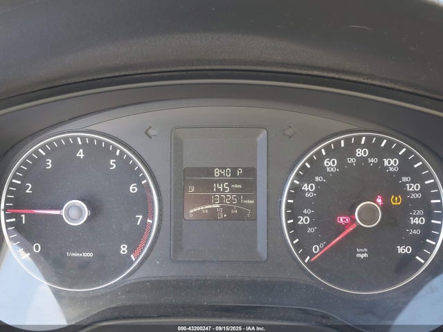 3VWD17AJ8EM237965 Volkswagen 2014