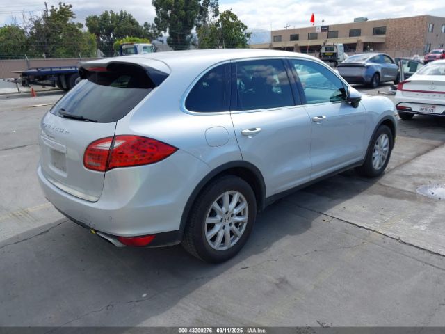 2012 PORSCHE CAYENNE WP1AA2A24CLA10612 Photo 3