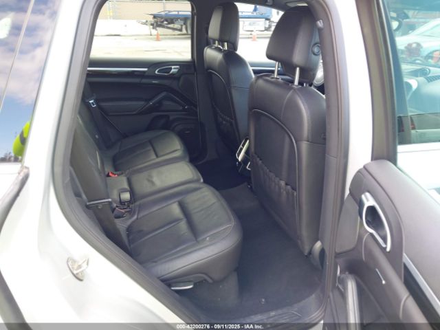 2012 PORSCHE CAYENNE WP1AA2A24CLA10612 Photo 7