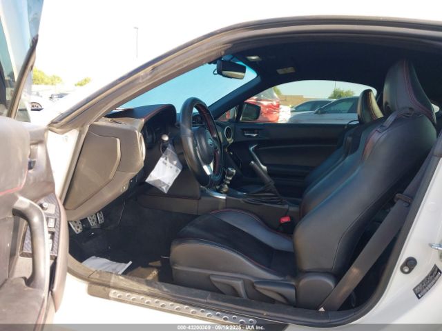 2020 SUBARU BRZ JF1ZCAC12L9703310 Photo 4