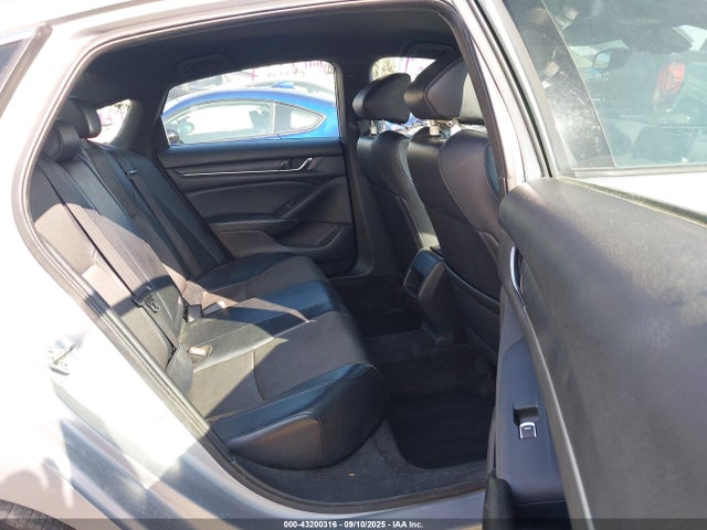 Honda l15be 2018 1HGCV1F33JA166175 Image 8
