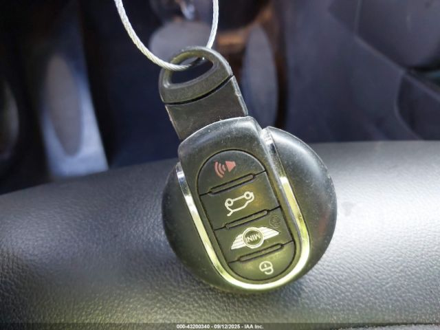 2017 MINI COUNTRYMAN WMZYS7C32H3E06774 Photo 10