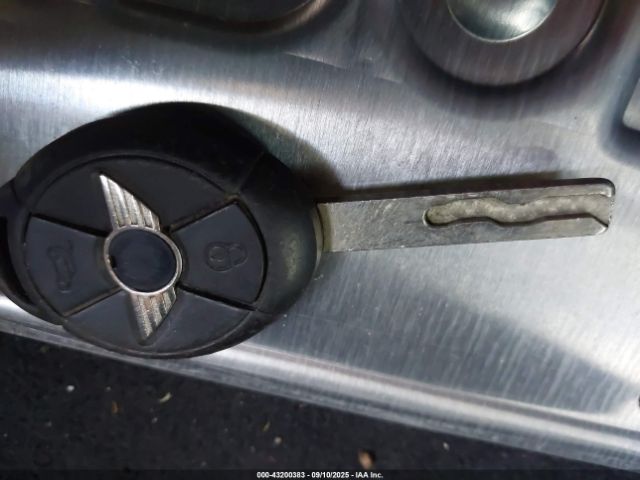 2006 MINI COOPER WMWRC33556TJ73881 Photo 10