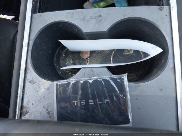 2023 TESLA MODEL Y 7SAYGDEE4PF915393 Photo 10