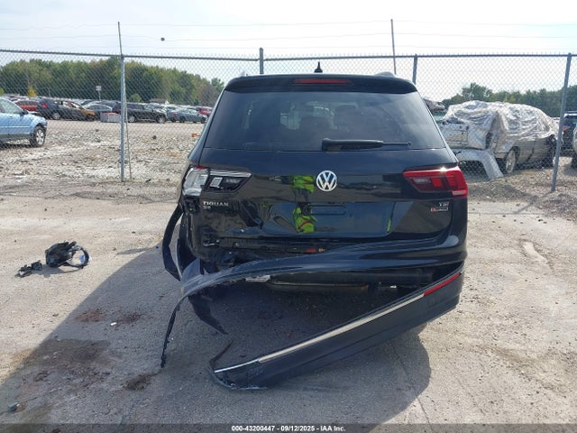 Volkswagen 2018 2018 3VV2B7AX0JM084778 Image 16
